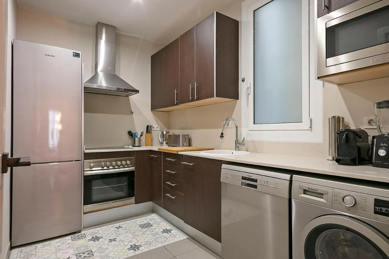 My Space Barcelona - Newly Renovated Apartment In Gracia For Families And Executives